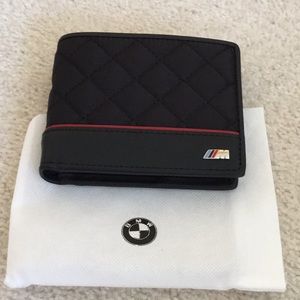 BMW men’s bifold wallet.